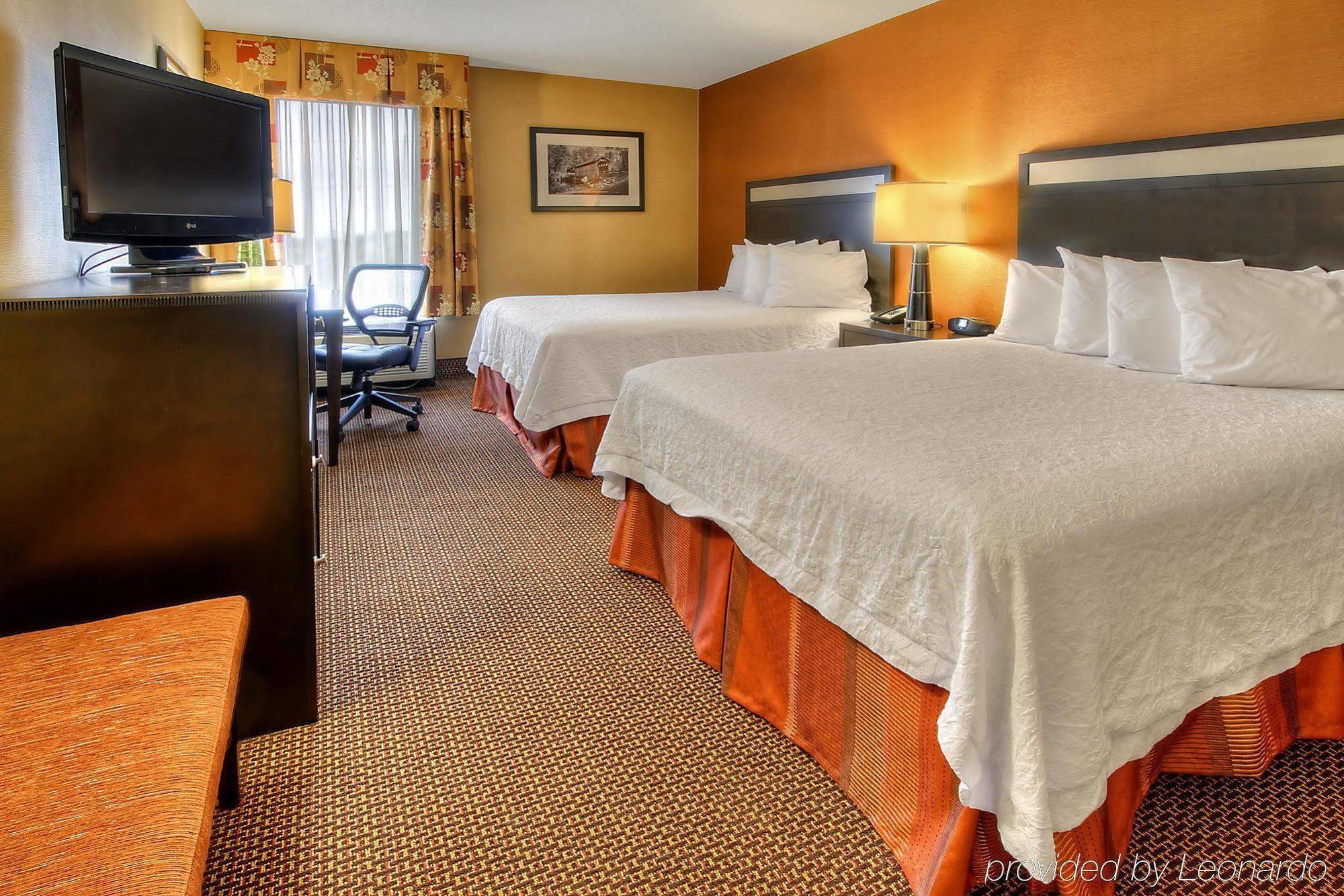 Hampton Johnstown Inn 3*