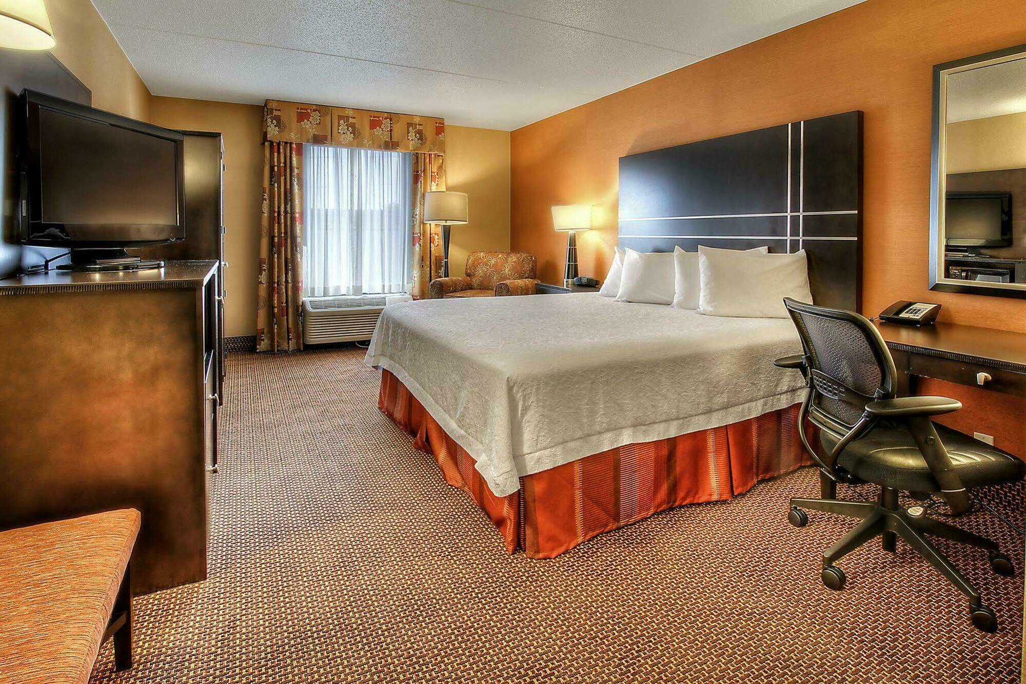 Hampton Johnstown 3*
