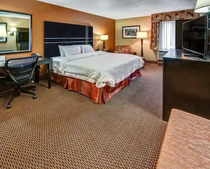 Inn Hampton Johnstown 3*